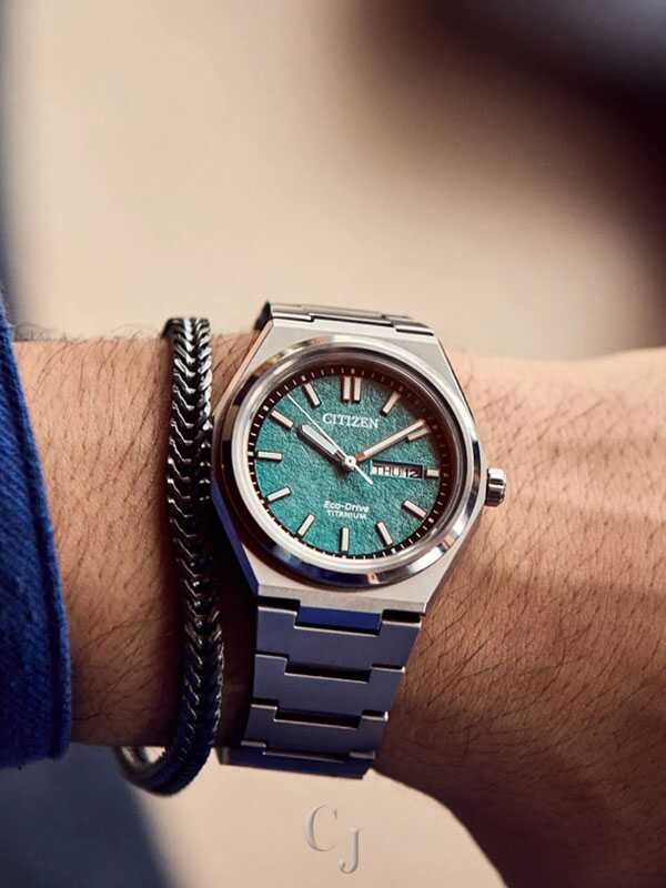 Citizen Zenshin Three-Hand Green Dial Super Titanium Eco-Drive